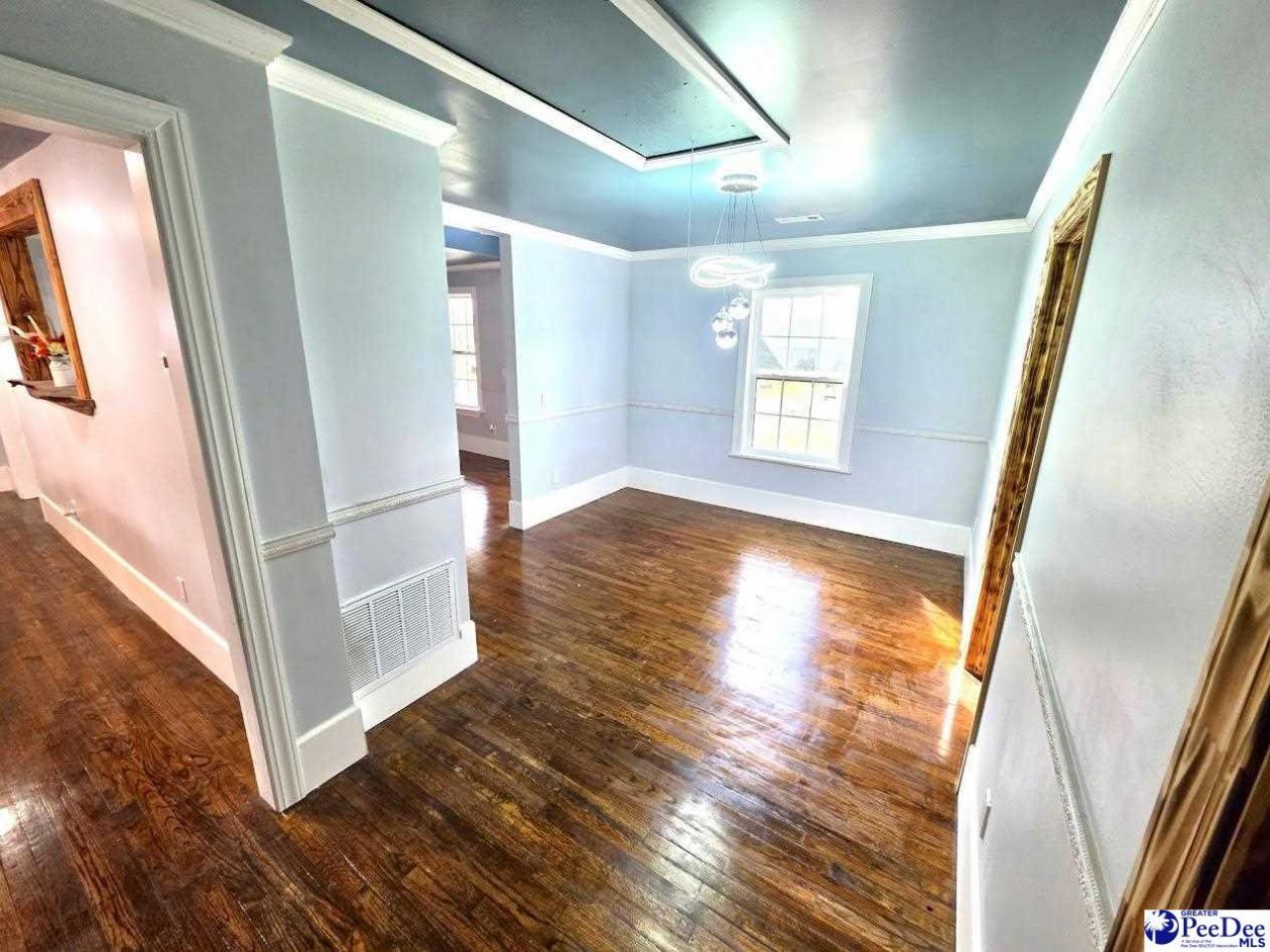 308 S Liberty Photo 6