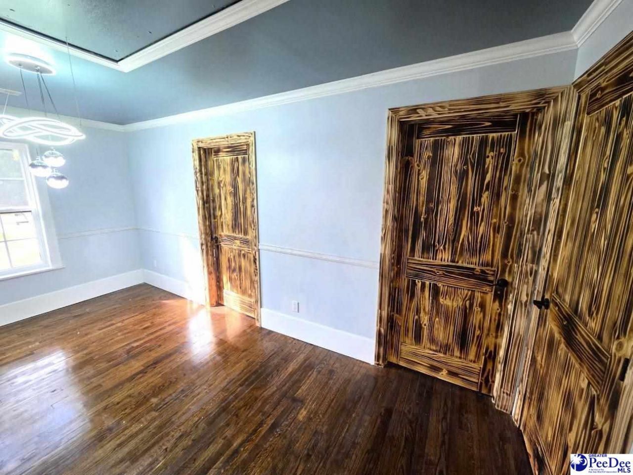 308 S Liberty Photo 7
