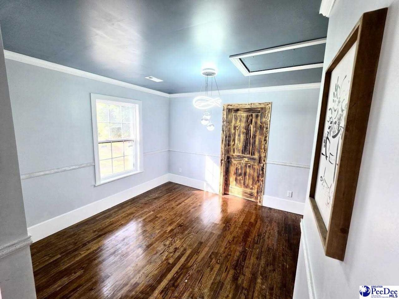 308 S Liberty Photo 8