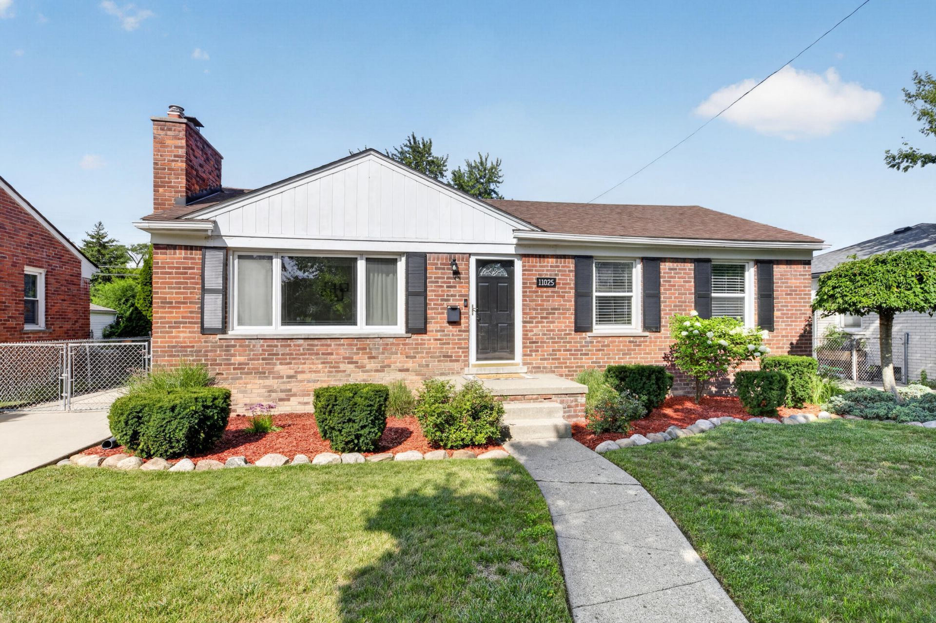 11025 Mayfield Street, Livonia, MI 48150 Main Photo