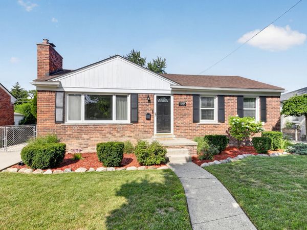 11025 Mayfield Street, Livonia, MI 48150