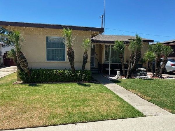 1203 S CASTLEGATE Avenue, Compton, CA 90221