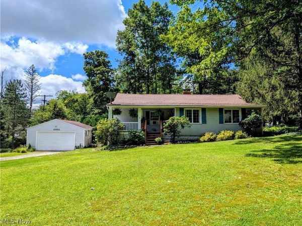 11650 Chestnutdale Road , Chardon, OH 44024
