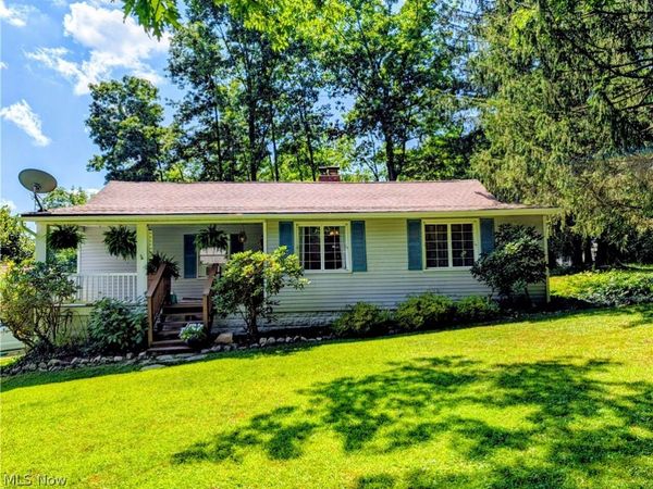 11650 Chestnutdale Road , Chardon, OH 44024
