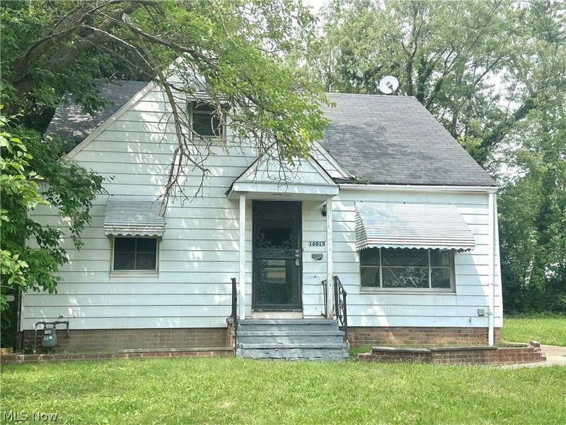 16015 S Lotus Drive, Cleveland, OH 44128 Photo 1