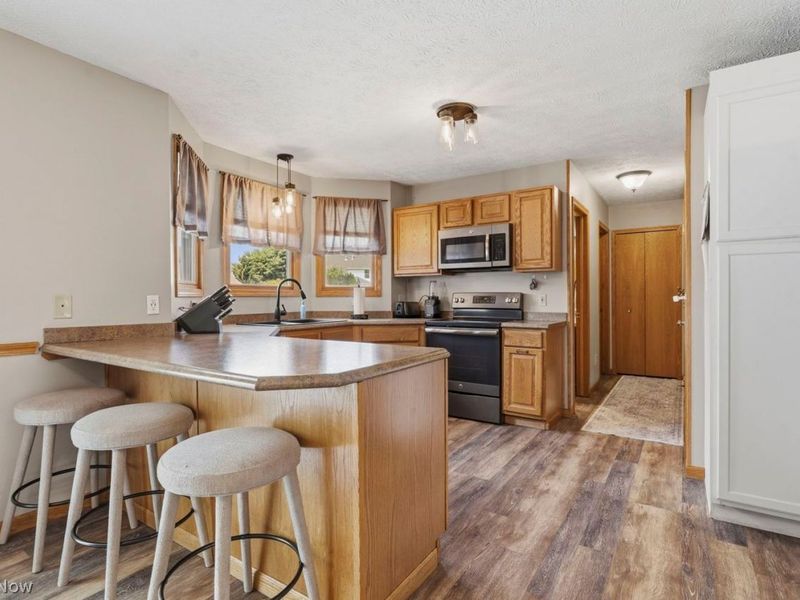 1275 Cheverton Avenue, Louisville, OH 44641 Photo 21