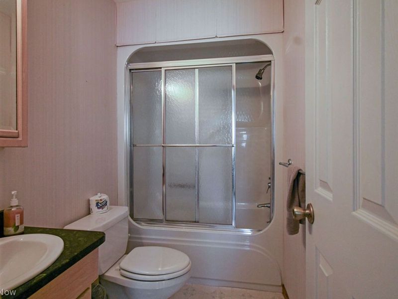 2501 Haines Road, Madison, OH 44057 Photo 10