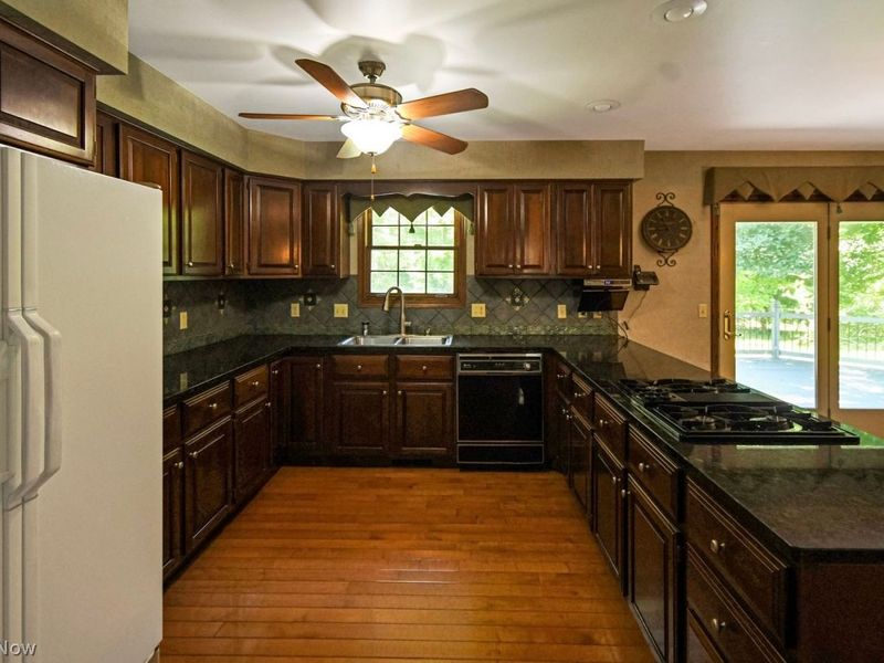 2501 Haines Road, Madison, OH 44057 Photo 3