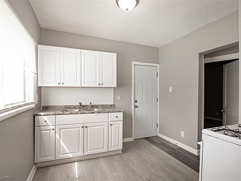 1320 E 142nd Street, East Cleveland, OH 44112 Photo 12