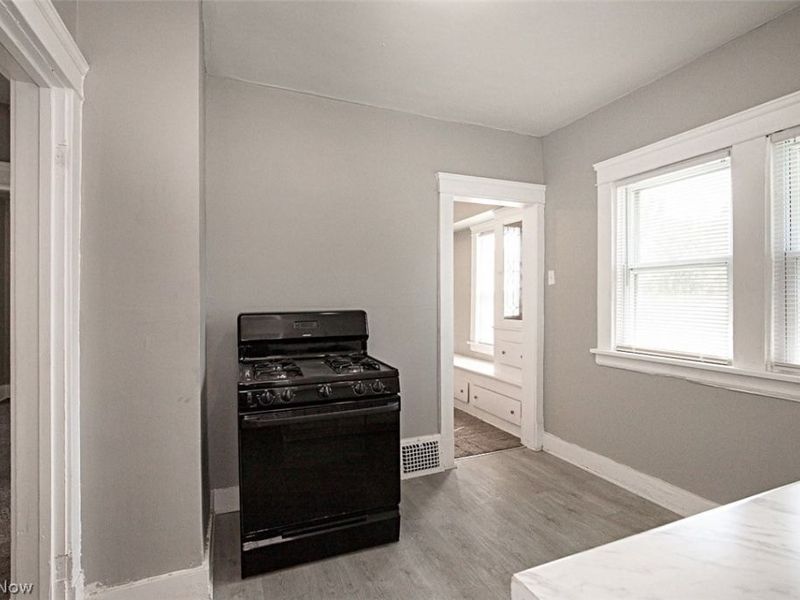 1320 E 142nd Street, East Cleveland, OH 44112 Photo 32