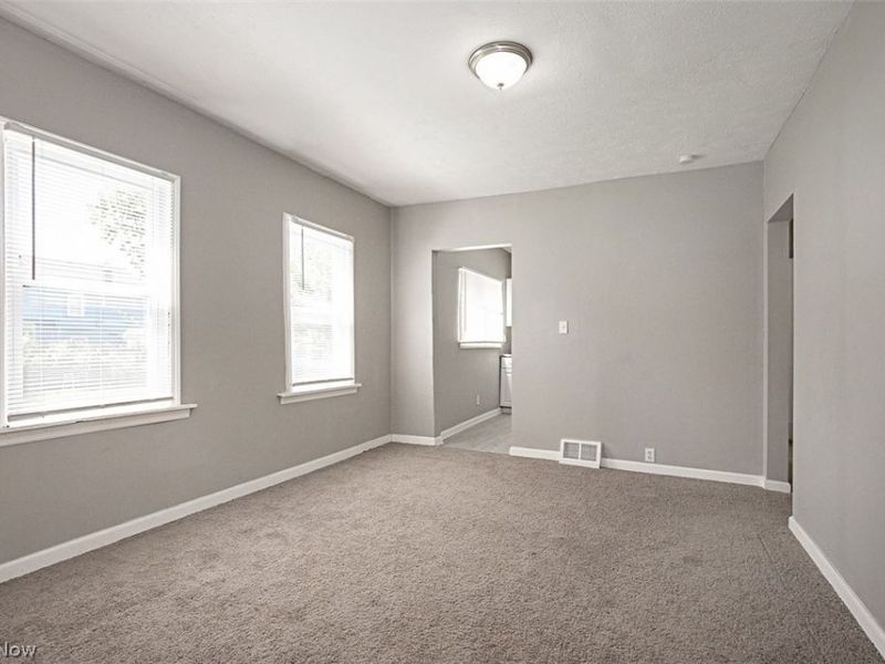 1320 E 142nd Street, East Cleveland, OH 44112 Photo 9