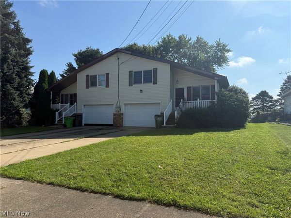 1532 Ellesmere Avenue NW, North Canton, OH 44720