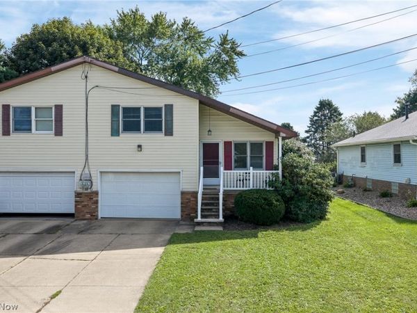 1532 Ellesmere Avenue NW, North Canton, OH 44720