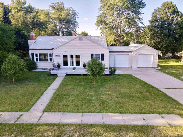603 W Third St, Aurelia, IA 51005