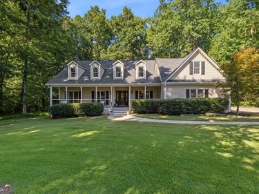 270 Tomahawk Drive, Sharpsburg, GA 30277