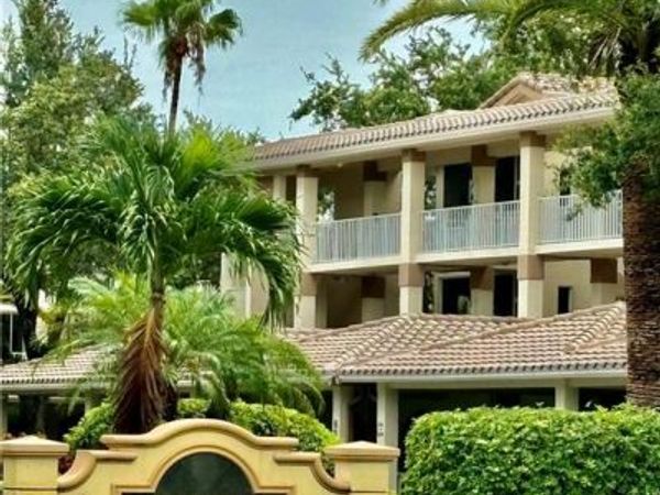 6045 Chardonnay LN , Unit 302, NAPLES, FL 34119