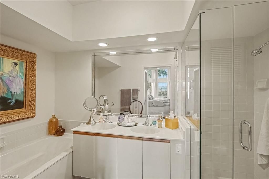 6045 Chardonnay Ln, Unit 302, Naples, FL 34119 Photo