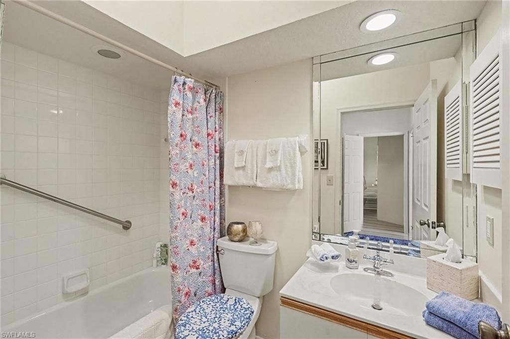 6045 Chardonnay Ln, Unit 302, Naples, FL 34119 Photo