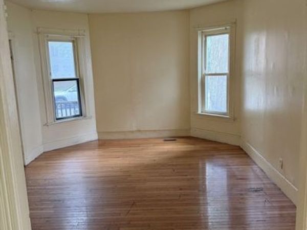 66 Florence St, Unit 1, Worcester, MA 01610