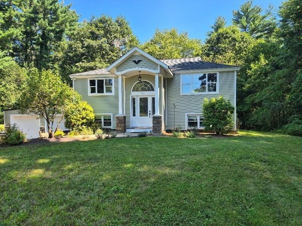 511 Michael Sears Rd, Belchertown, MA 01007