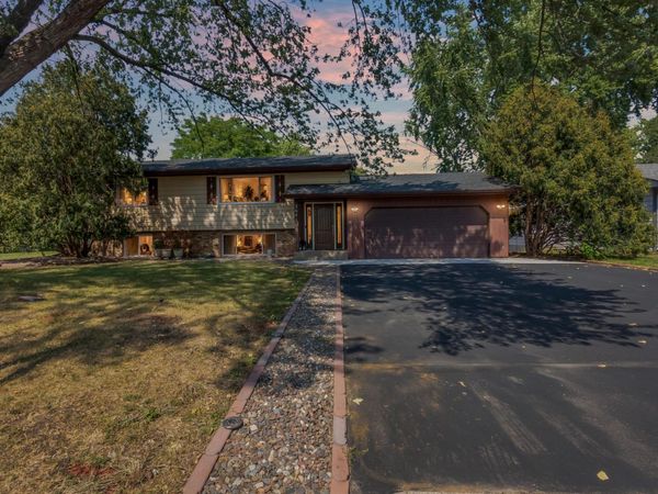 2641 Ridge Lane, Mounds View, MN 55112
