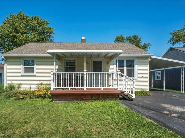 941 Woodstock Road , Eastlake, OH 44095