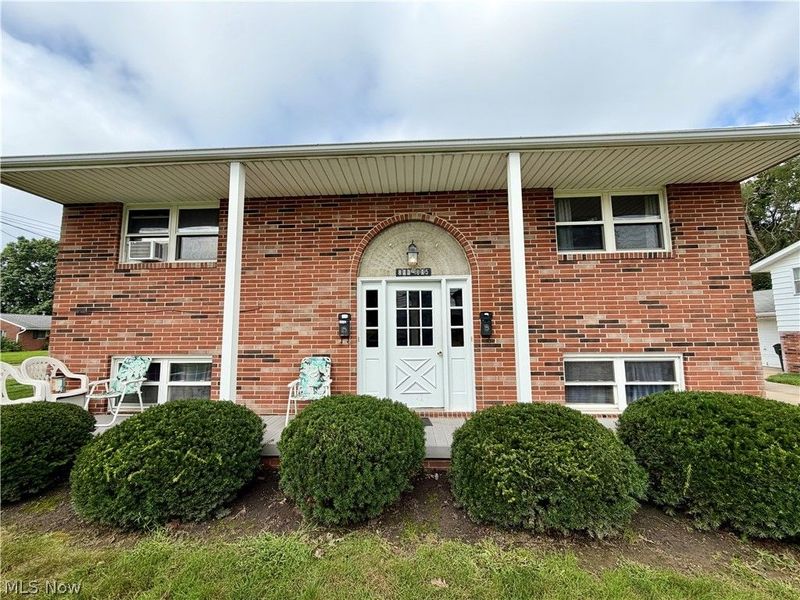 813 S Nickelplate Street, Louisville, OH 44641 Photo 5
