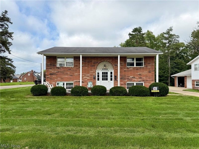 813 S Nickelplate Street, Louisville, OH 44641 Photo 7