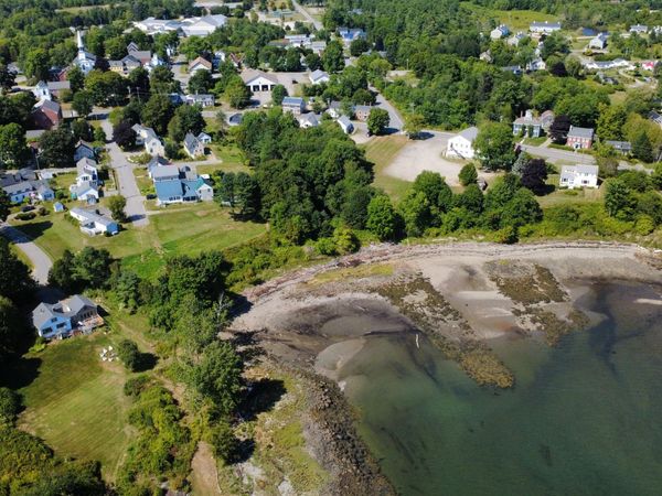 69 E Main Street , Searsport, ME 04974