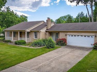 18227 Meridian Road, Grosse Ile Township, Mi 48138
