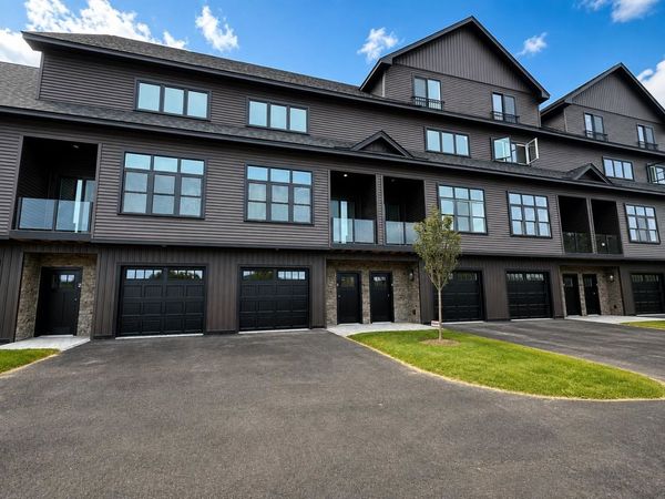 12 Cobblestone Court, Unit 3, Laconia, NH 03246