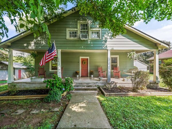 8 W Farrell St, Niota, TN 37826