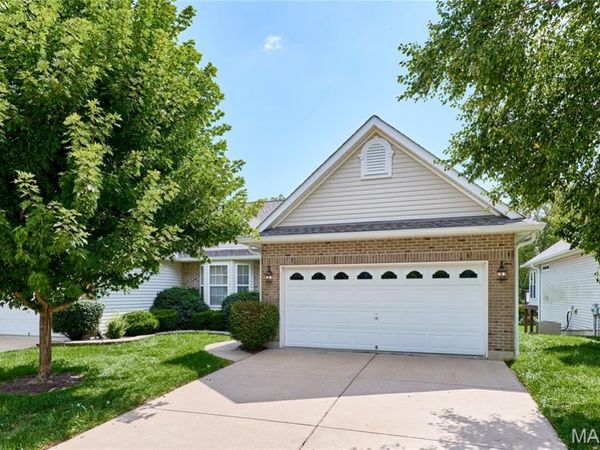 239 Park Ridge Drive , Unit 74B, O'Fallon, MO 63366