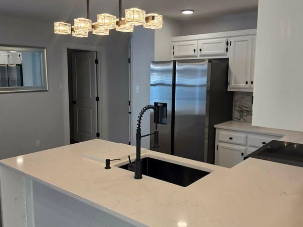 845 Topaz LN, Leander, TX 78641