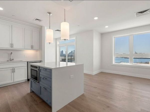 301 Border St., Unit 610, Boston, MA 02128