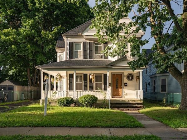 51 View St, Holyoke, MA 01040