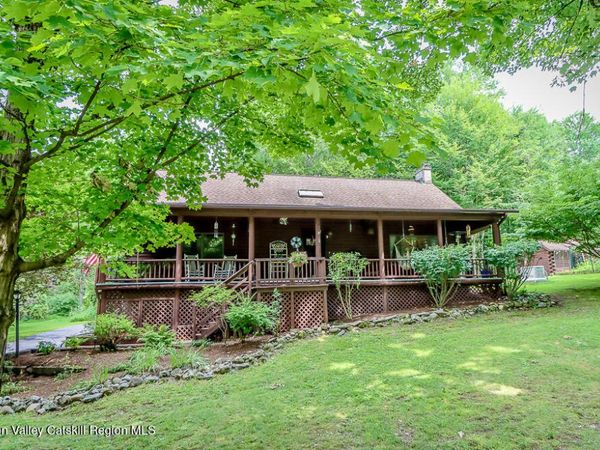 20 Elm Street, Chatham, NY 12037