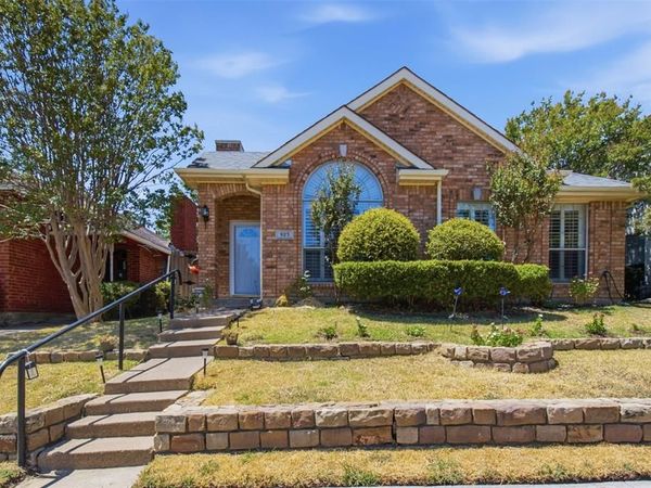 923 Newport Drive, Mesquite, TX 75149