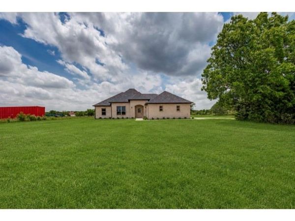 3712 County Road 1102, Celeste, TX 75423