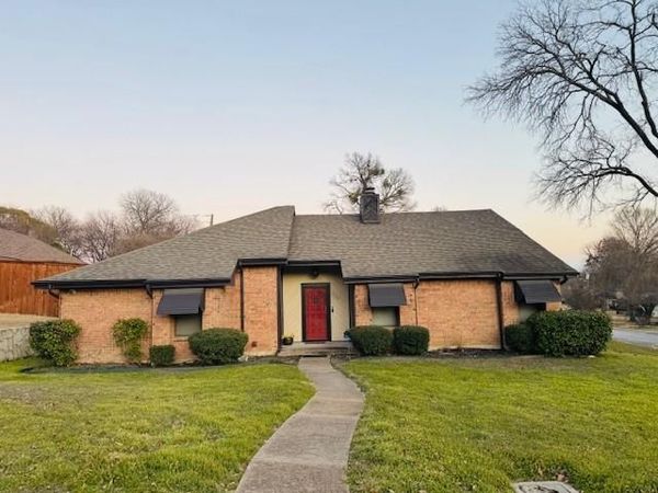 4722 Fallon Place , Dallas, TX 75227