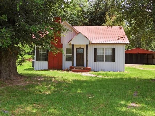 506 E Longview Street, Arp, TX 75750