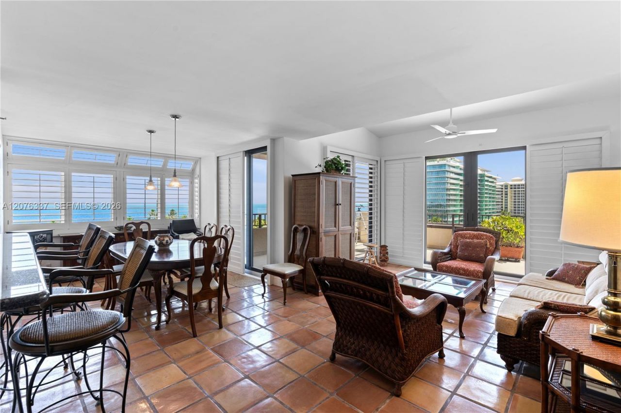 201 Crandon Blvd, Unit 707, Key Biscayne, FL 33149 Photo
