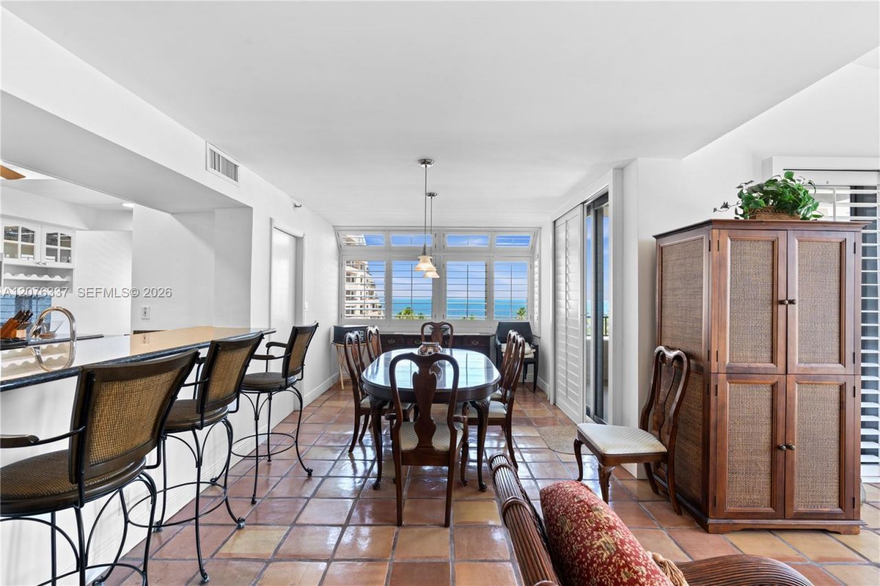 201 Crandon Blvd, Unit 707, Key Biscayne, FL 33149 Photo