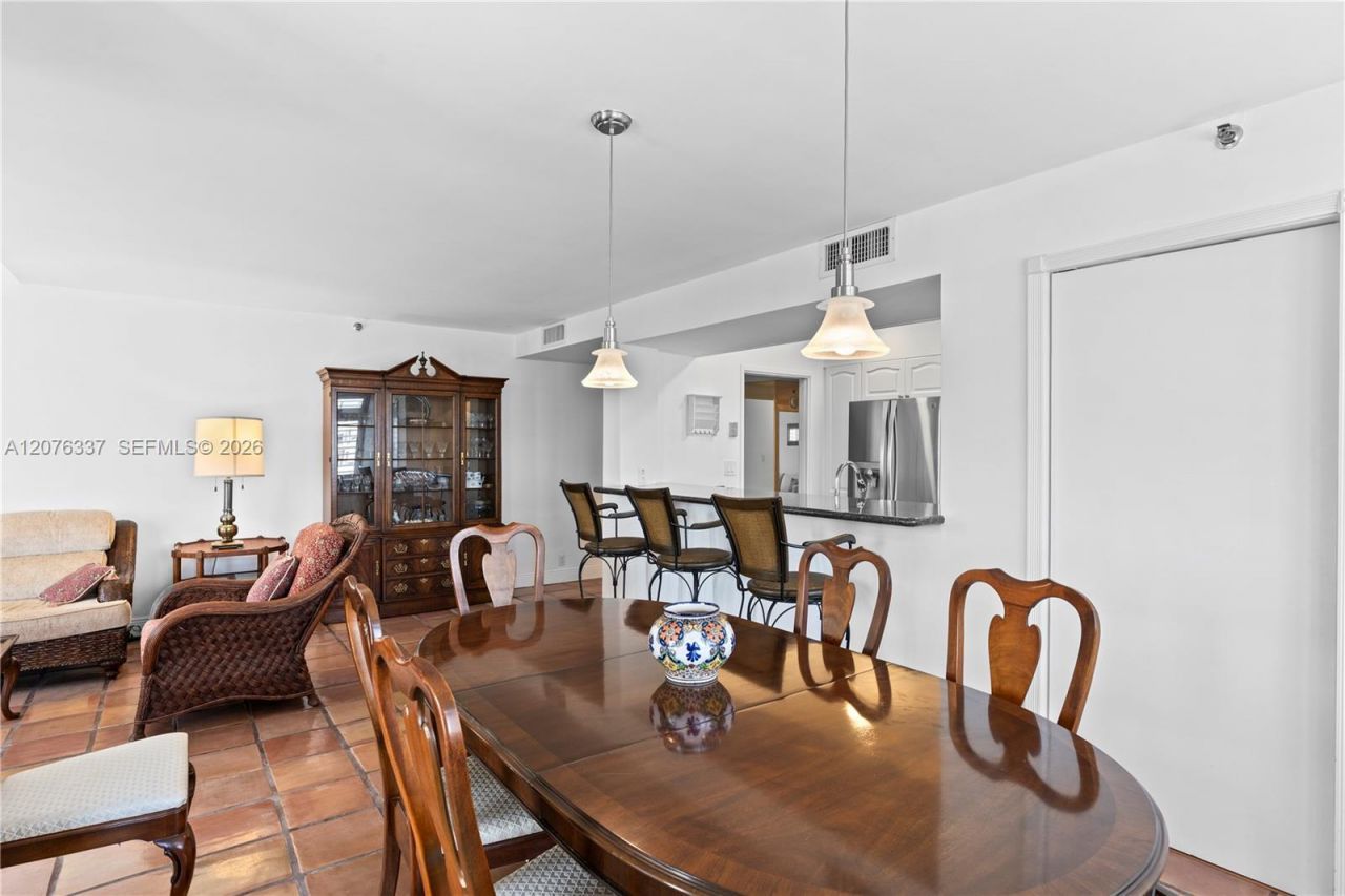 201 Crandon Blvd, Unit 707, Key Biscayne, FL 33149 Photo
