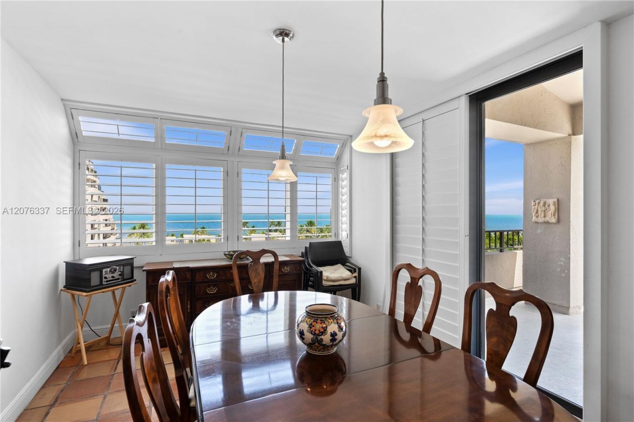 201 Crandon Blvd, Unit 707, Key Biscayne, FL 33149 Photo