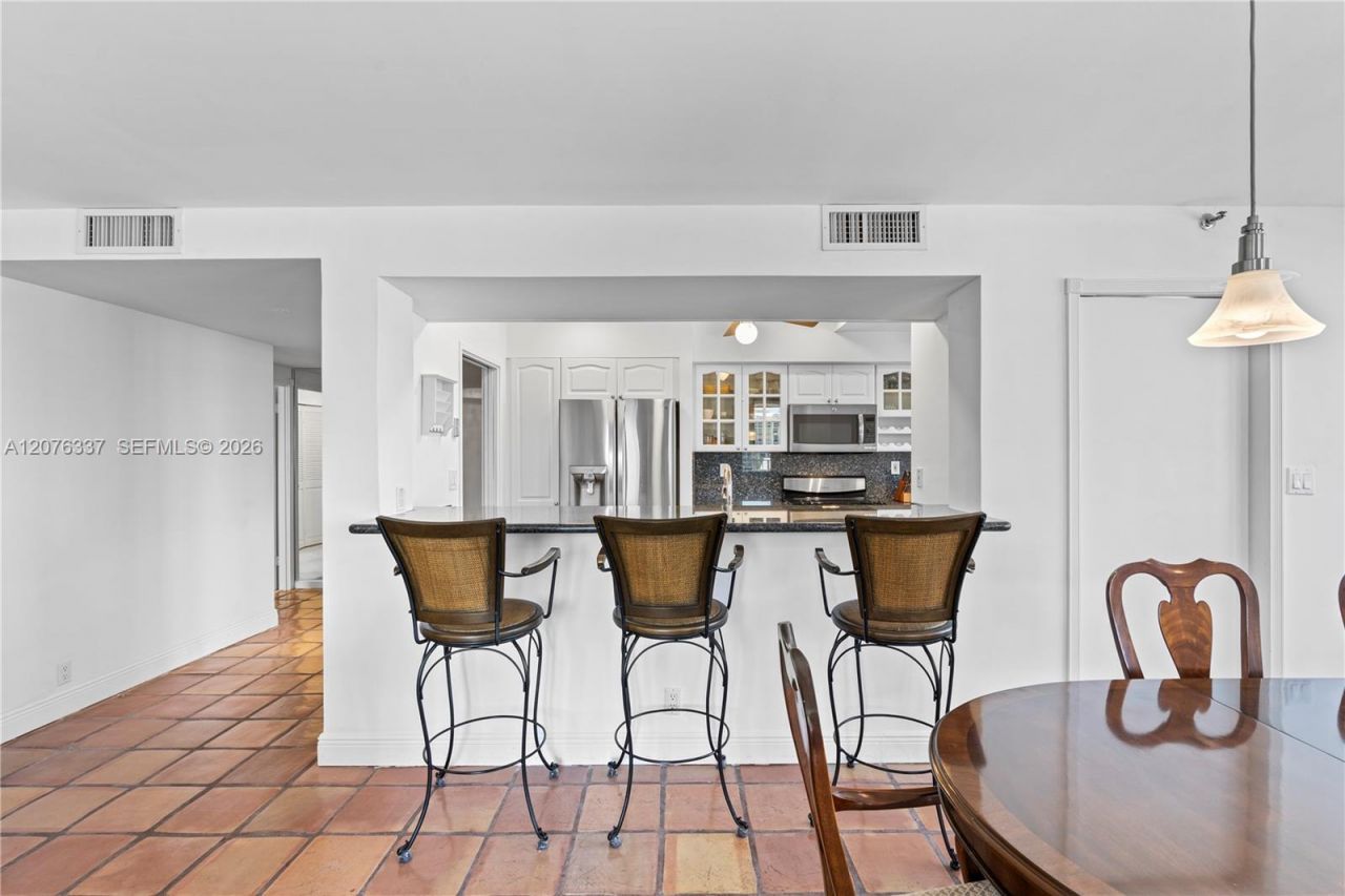 201 Crandon Blvd, Unit 707, Key Biscayne, FL 33149 Photo