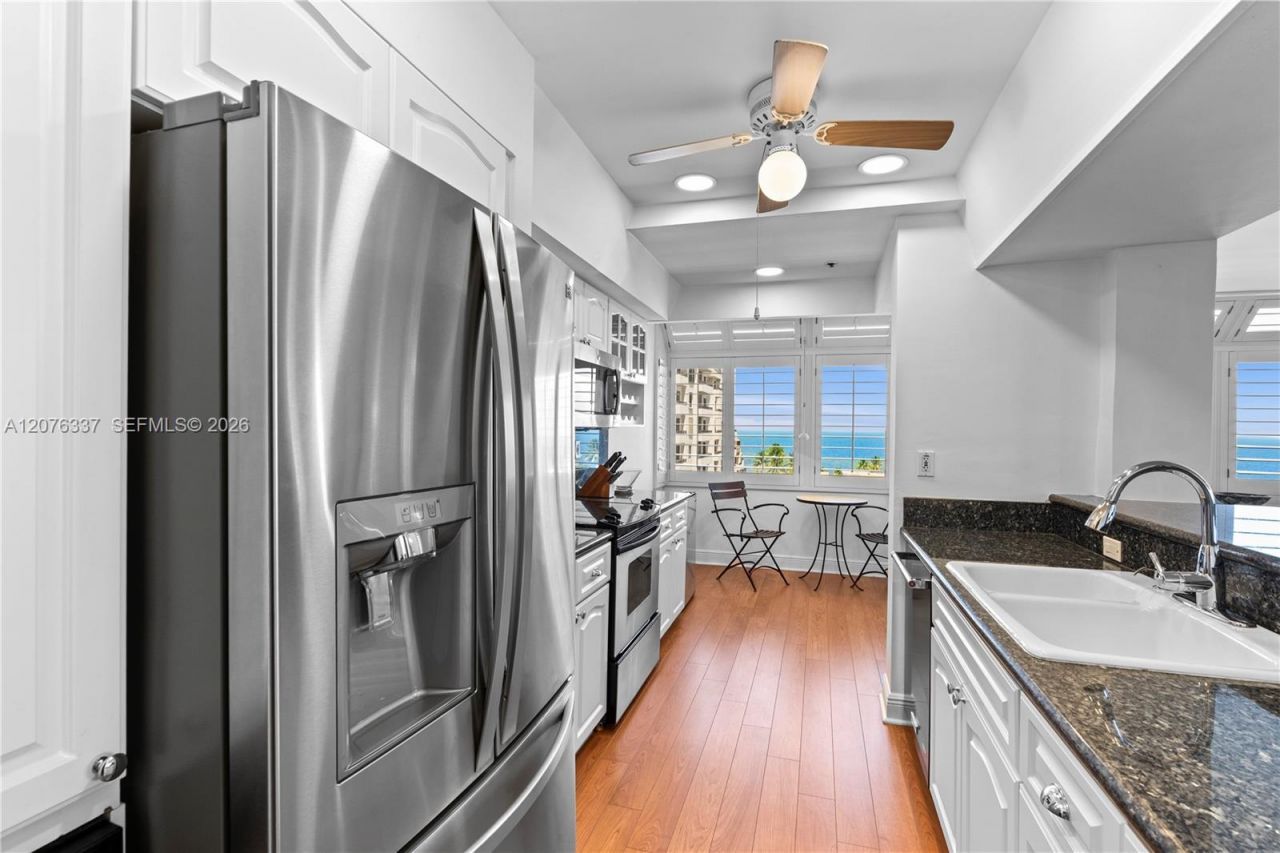201 Crandon Blvd, Unit 707, Key Biscayne, FL 33149 Photo