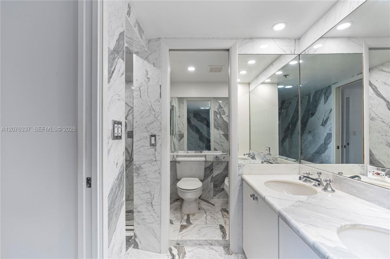 201 Crandon Blvd, Unit 707, Key Biscayne, FL 33149 Photo