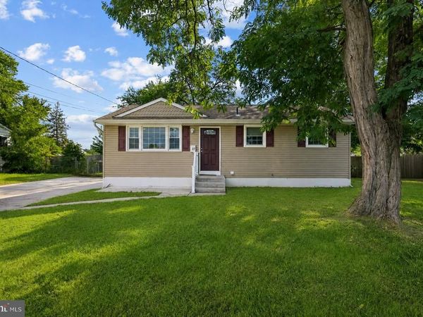 127 TRINITY AVENUE, BLACKWOOD, NJ 08012