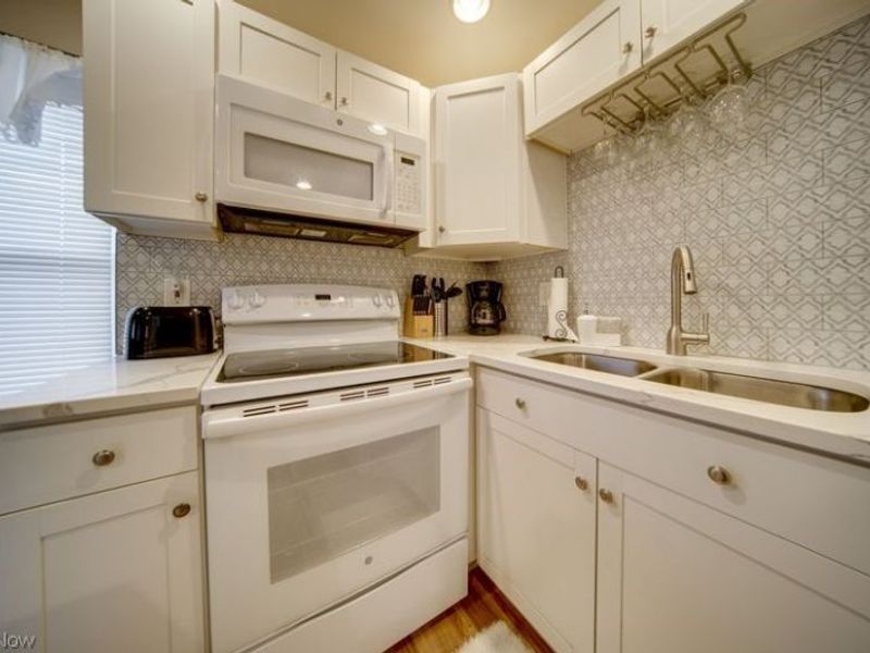 4884 Francis Street, Geneva on the Lake, OH 44041 Photo 16